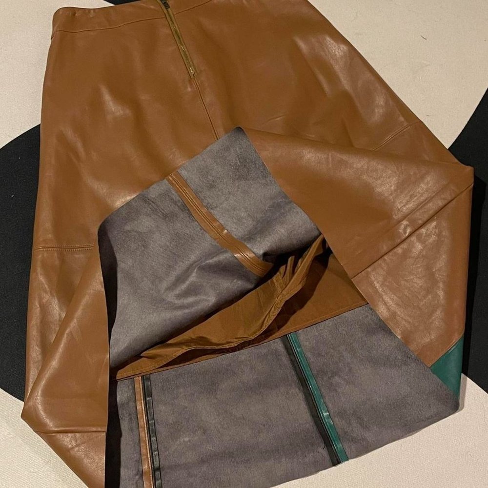 Minimalist Leather Patchwork Maxi/Midi Skirt - image 4